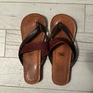 Flip flops leather  shoes size 2 fits size 8 color multi